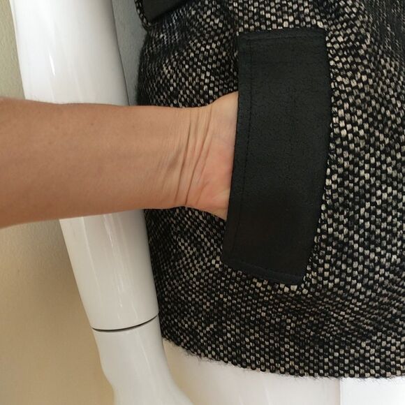 French Connection Jacket Womens 2 Brown Black Wool Alpaca Sleeveless Belted - Picture 3 of 9